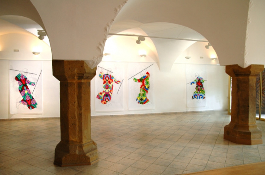 http://ww.mirunadragan.com/files/gimgs/th-14_1installation_view.jpg